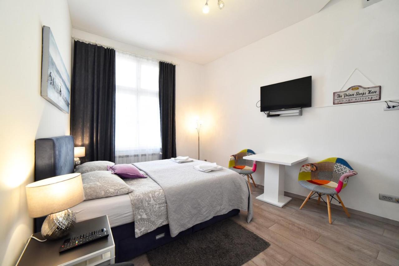 Deluxe Apartments Ria Zagreb Bagian luar foto