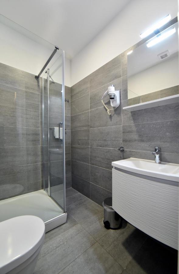 Deluxe Apartments Ria Zagreb Bagian luar foto