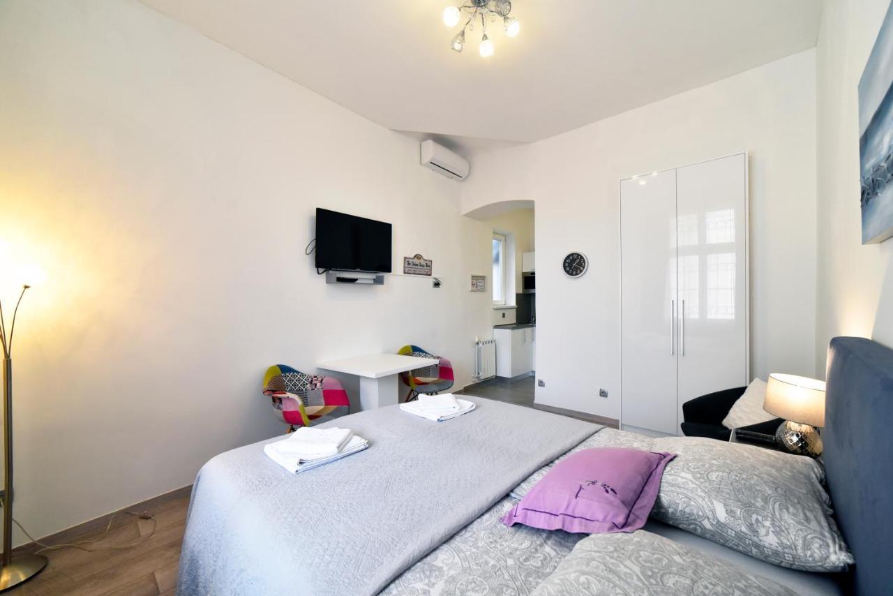 Deluxe Apartments Ria Zagreb Bagian luar foto