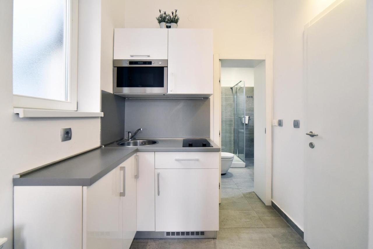 Deluxe Apartments Ria Zagreb Bagian luar foto