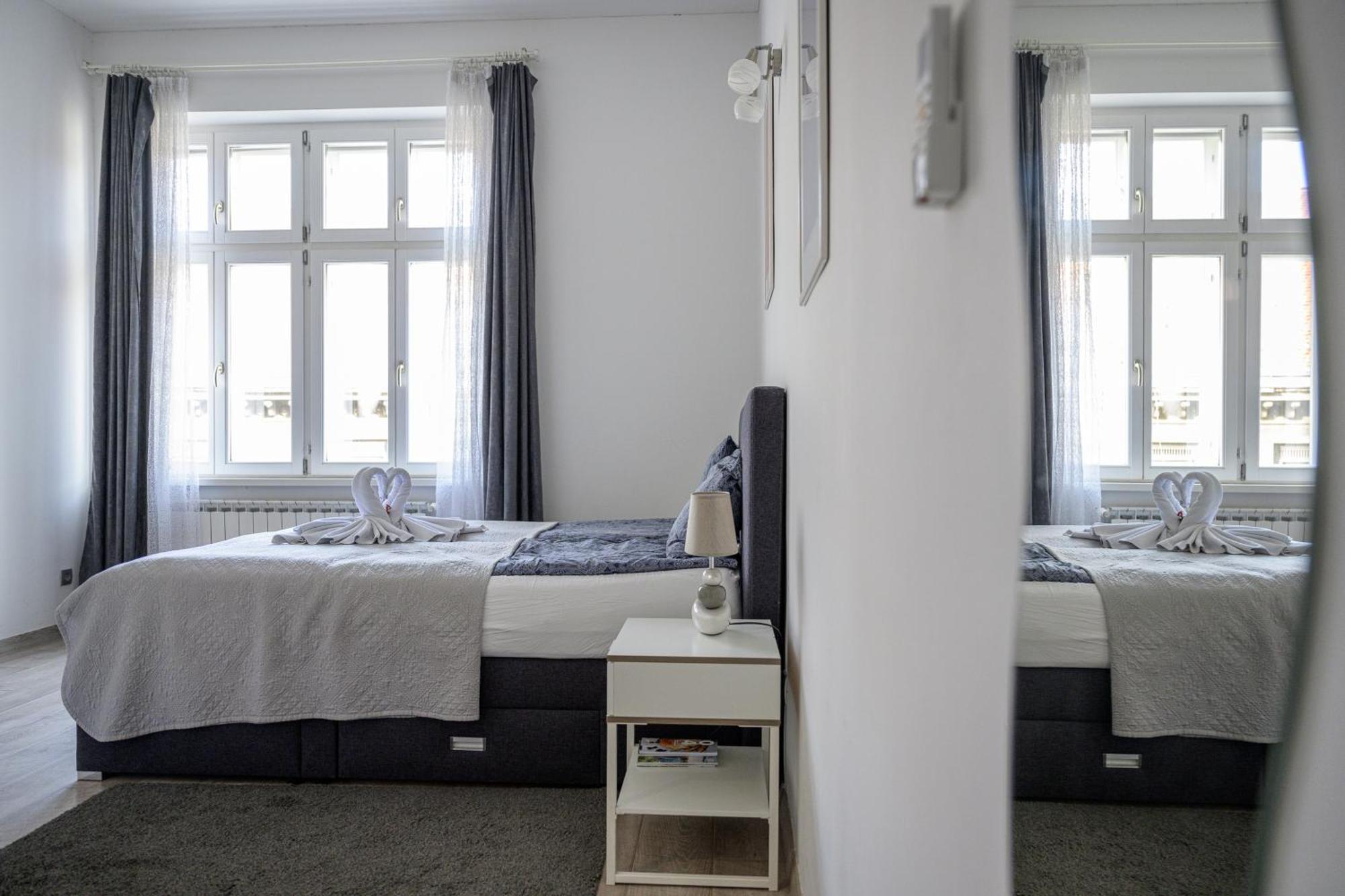 Deluxe Apartments Ria Zagreb Bagian luar foto